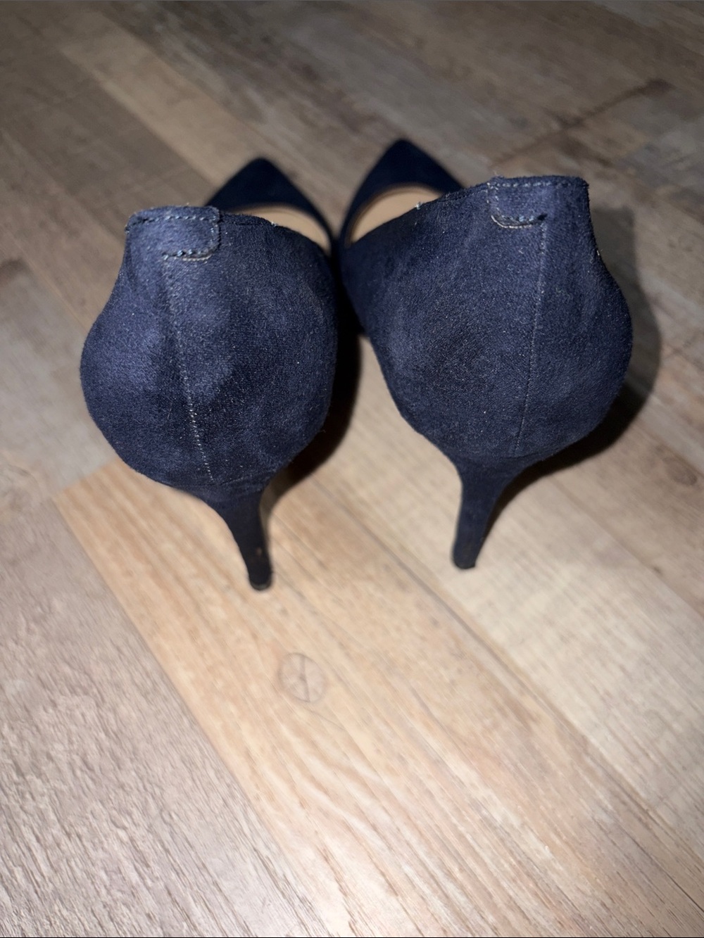 Marc Fisher Deep Navy Suede Pointed Pumps 7.5 - Picture 2 of 6